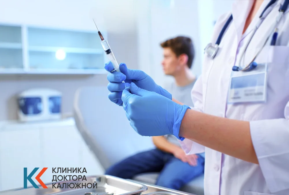 Врач заклеила пластырем место операции